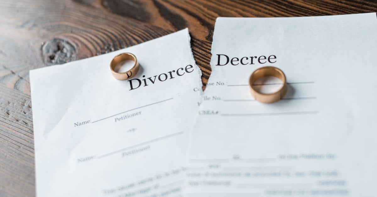 9 Tips for Navigating the Cost of Divorce